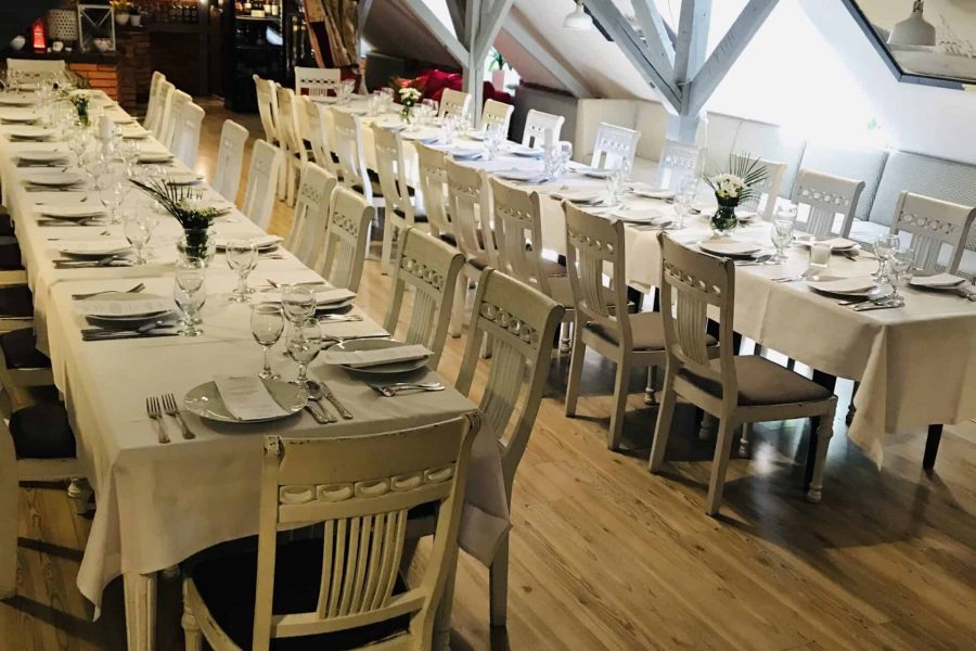 sala klubowa dwa rzedy